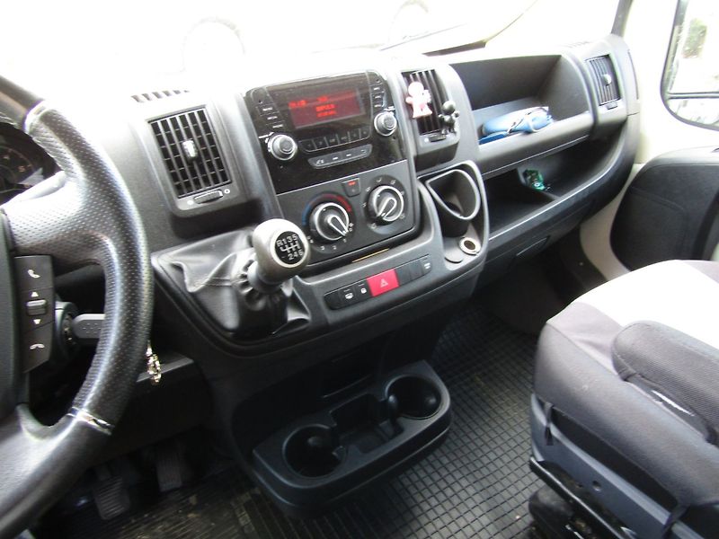 Peugeot Ostatní (2014) 2.2 HDI 96kW OBYTNÁ VESTAVBA - fotka 12 z 33