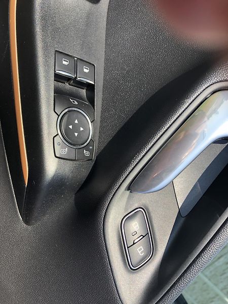 Ford Fiesta (2017) - výbava TITANIUM, 74 kW - fotka 13 z 14