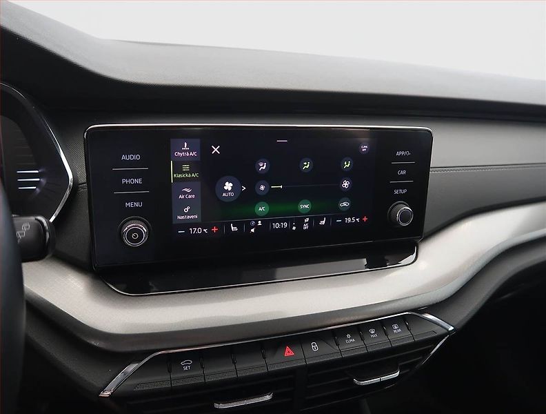 Škoda Octavia (2022) Ambition 2.0 TDI, ČR,1.maj - fotka 17 z 24