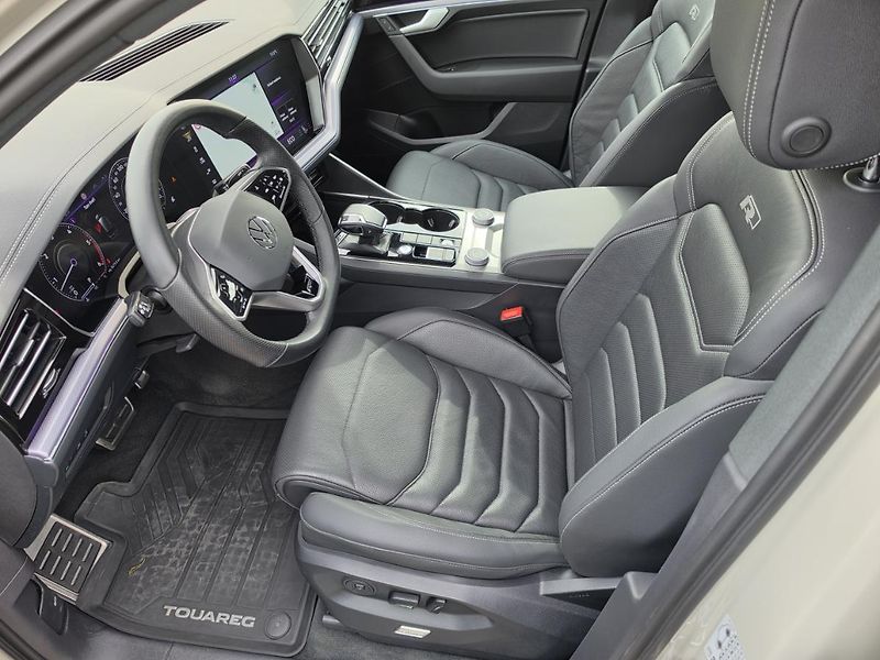 Volkswagen Touareg (2021) R-Line 210KW TAŽ. ČR 1.Maj.TOP - fotka 8 z 50