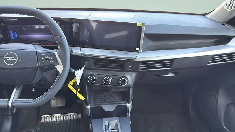 Opel Frontera (2026) Edition Hybrid 1.2 TURBO (81kW - fotka 16 z 24