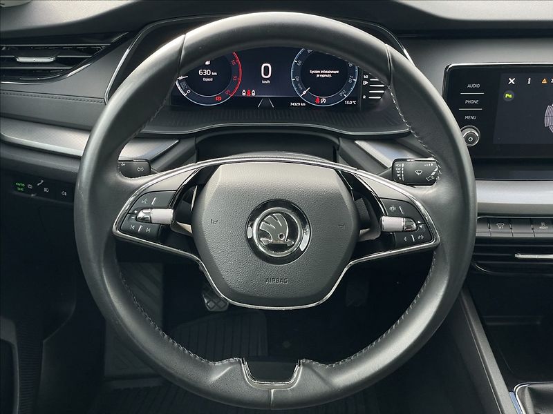 Škoda Octavia 2,0 TDI Combi Ambition Plus - fotka 8 z 23