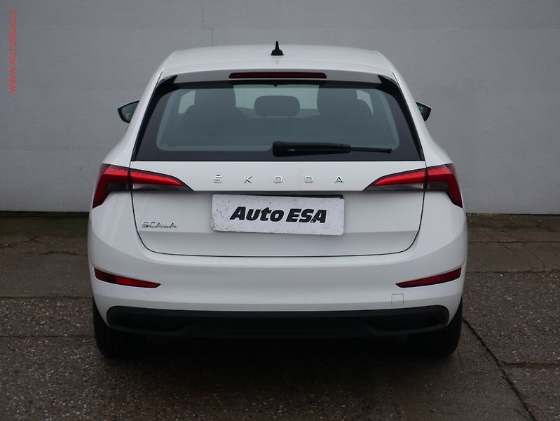 Škoda Scala (2022) 1.0 TSi, ČR, Ambition - fotka 5 z 16