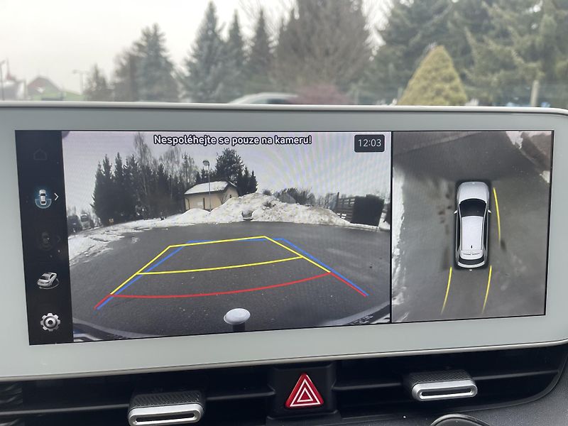 Hyundai Ioniq 5 (2021) 73 Kwh Style 4x4  ČR  - fotka 24 z 31