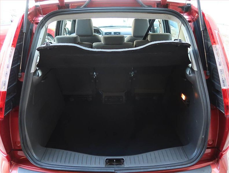 Ford C-MAX (2007) 1.8, po STK, jezdí dobře - fotka 13 z 17