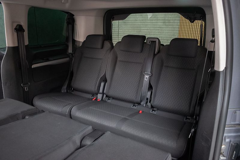 Opel Zafira 2.0 CDTi 8.MÍST*TAŽNÉ*KAMERA* - fotka 14 z 38