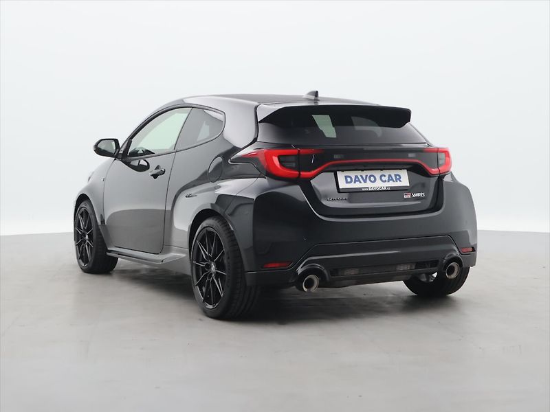 Toyota Yaris 1,6 Turbo 206kW GR Dynamic 4WD - fotka 12 z 12