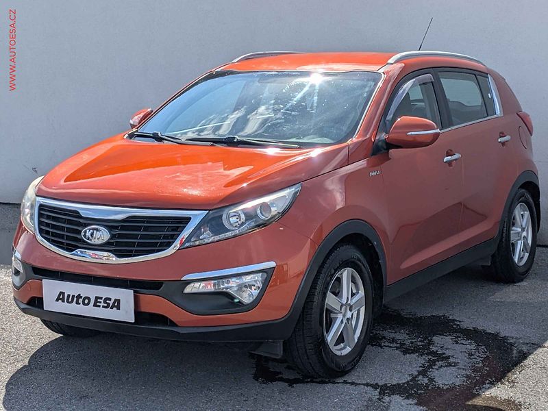 Kia Sportage (2012) 2.0CWT 4x4, ČR, AT - fotka 3 z 18