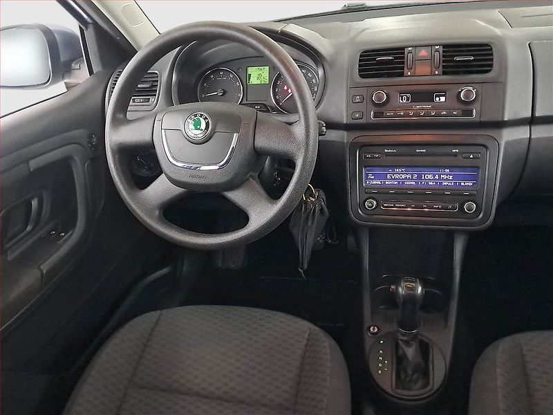 Škoda Fabia (2010) 1.2 TSI, Automat, Tempomat - fotka 7 z 16