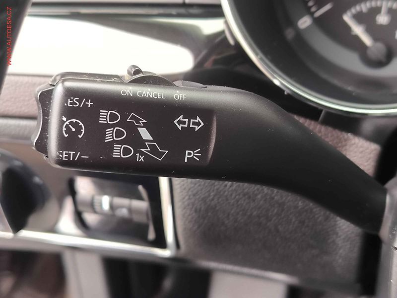 Škoda Superb (2014) 2.0 TDi 4x4, 1.maj,ČR, L&K - fotka 16 z 22