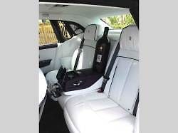 První vyrobený kus osmé generace Rolls-Royce Phantom.