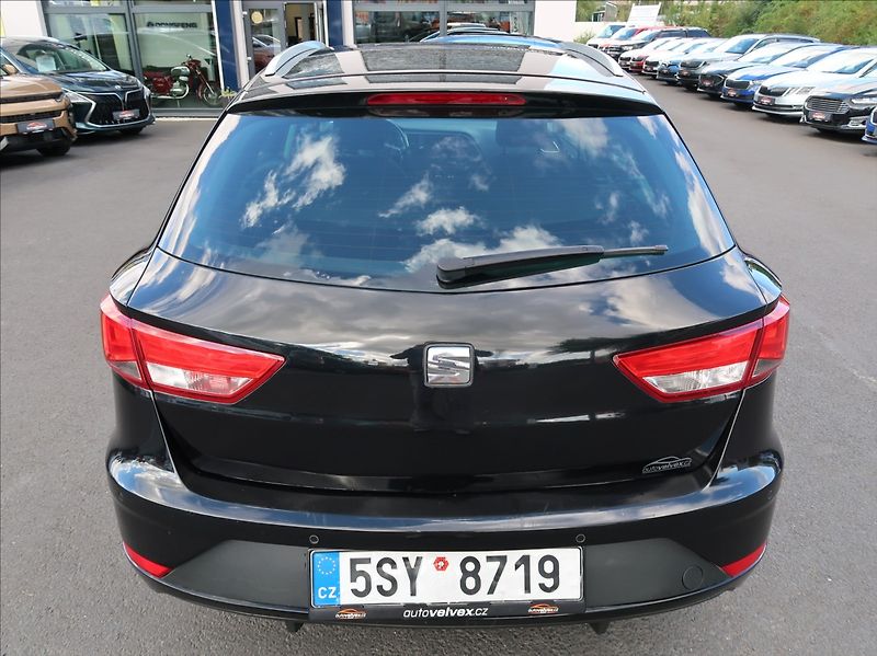 Seat Leon 1,6 TDi,85kW,Navi,tempomat - fotka 8 z 26