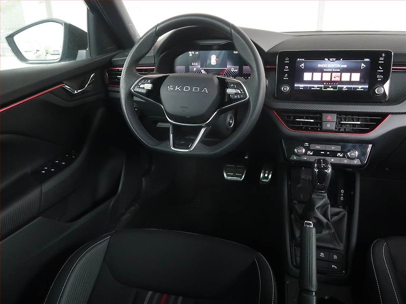 Škoda Kamiq (2025) 1.5 TSI, Monte Carlo - fotka 7 z 16