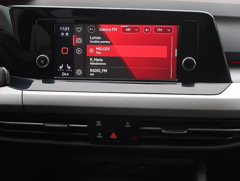 Volkswagen Golf (2021) 1.5 eTSI, Automat, Tempomat - fotka 12 z 19