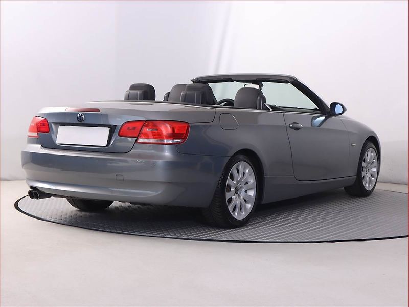 BMW Řada 3 (2007) 325 i, Navi, Xenony, Tempomat - fotka 5 z 21