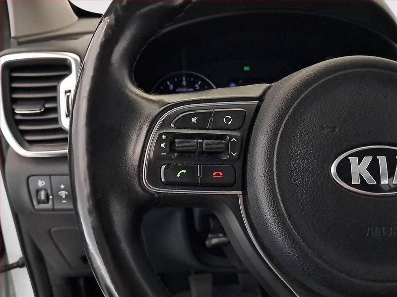 Kia Sportage (2016) 1.6 GDI, ČR,1.maj, Serv.kniha - fotka 16 z 19