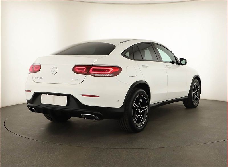Mercedes-Benz GLC (2019) 200 - fotka 5 z 20