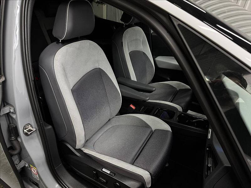 Volkswagen ID.3 150kW MAX 1ST PLUS PRO PERF. - fotka 43 z 46
