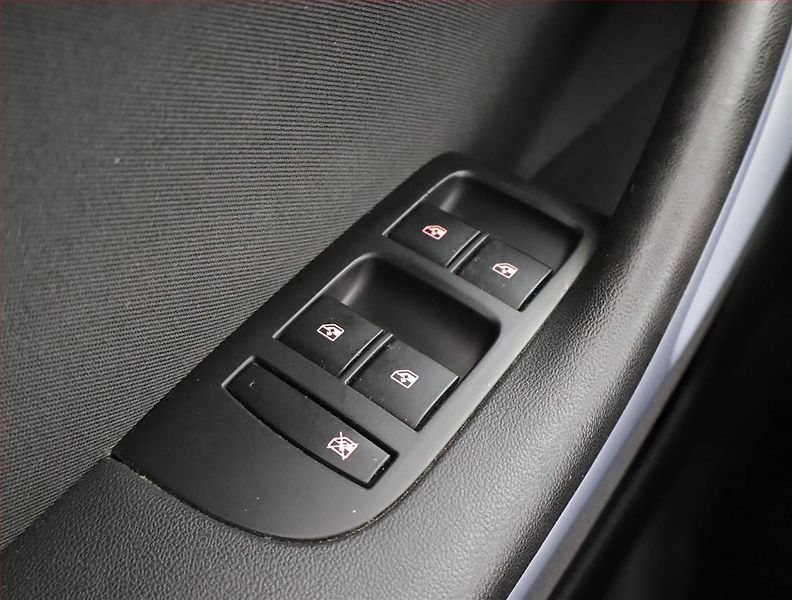 Volkswagen Passat (2015) Highline 2.0 TDI, Automat - fotka 13 z 15