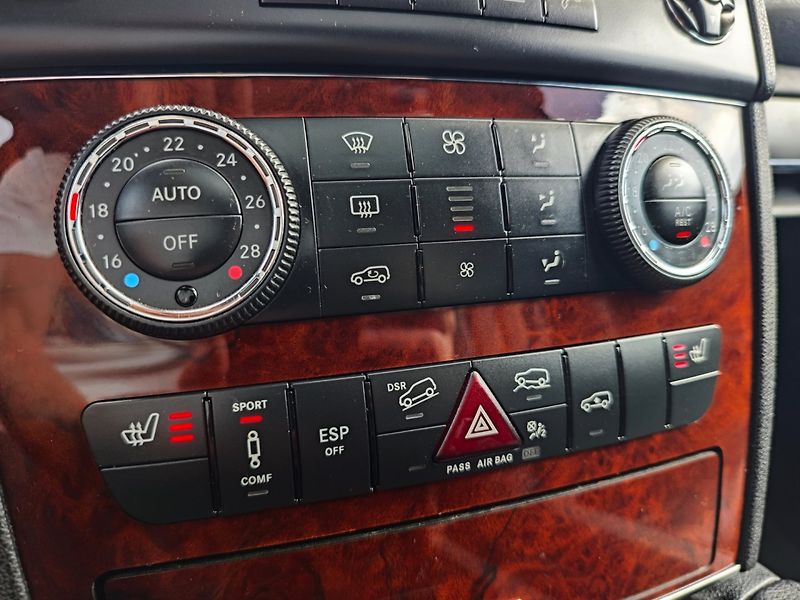 Mercedes-Benz Třídy M (2006) 320CDi 4Matic AirMatic nové ČR - fotka 28 z 47
