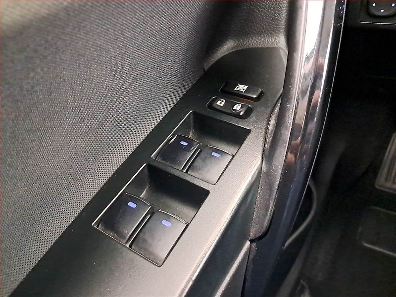 Toyota Auris (2018) 1.6 Valvematic, ČR,1.maj - fotka 16 z 18