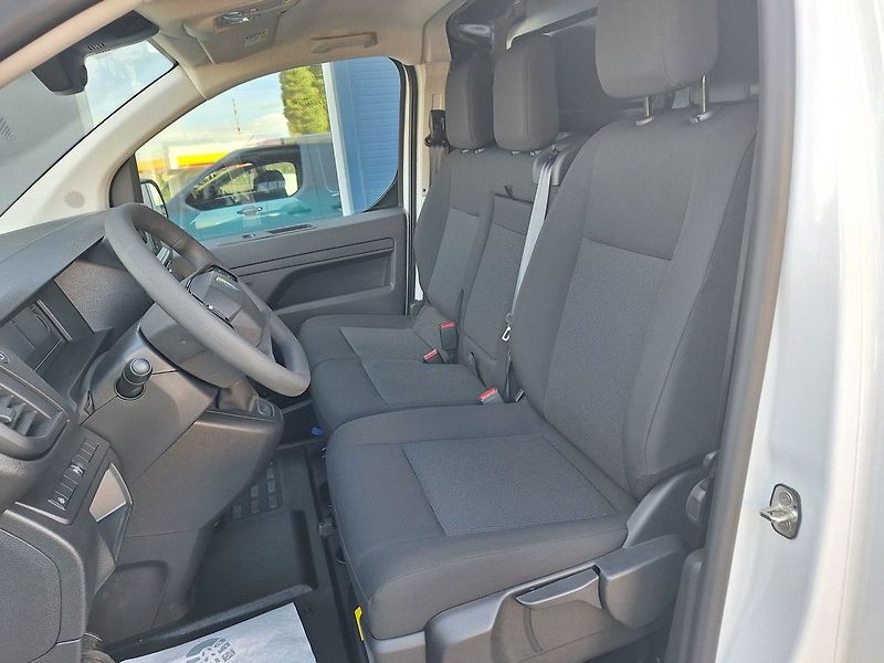Peugeot Expert (2026) Furgon L2 2.2 BHDi 150  M6 - fotka 11 z 14