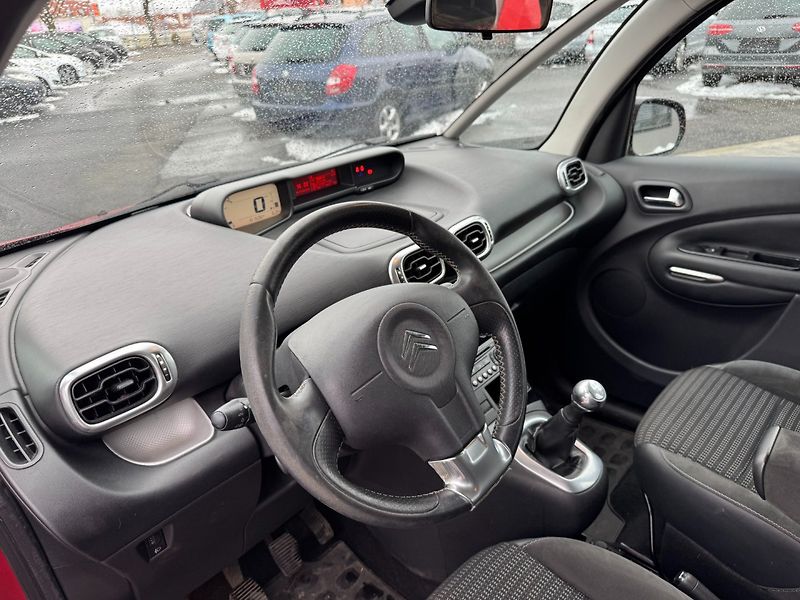 Citroën C3 Picasso (2011) 1,4i 70 KW - fotka 13 z 33