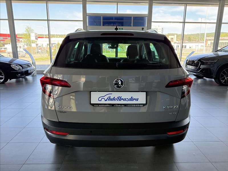 Škoda Karoq 2,0   TDI 110kW,4X4,SERVISKA - fotka 5 z 25