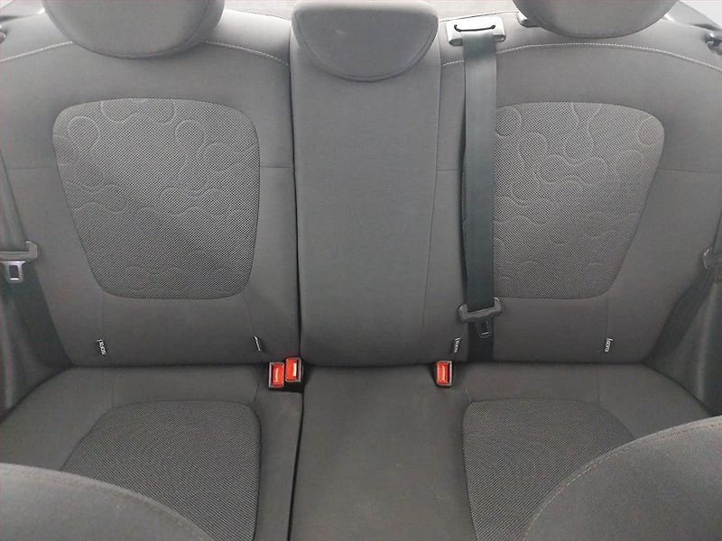Hyundai i20 (2012) 1.2, ČR,1.maj - fotka 10 z 15