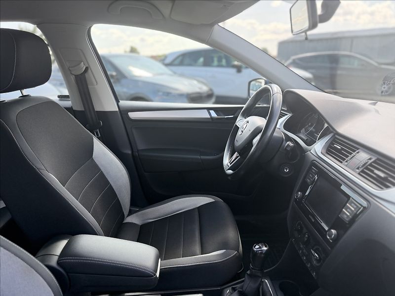 Škoda Rapid 1,0 TSI 70kW 50TKm! NOVÉ V ČR - fotka 24 z 26