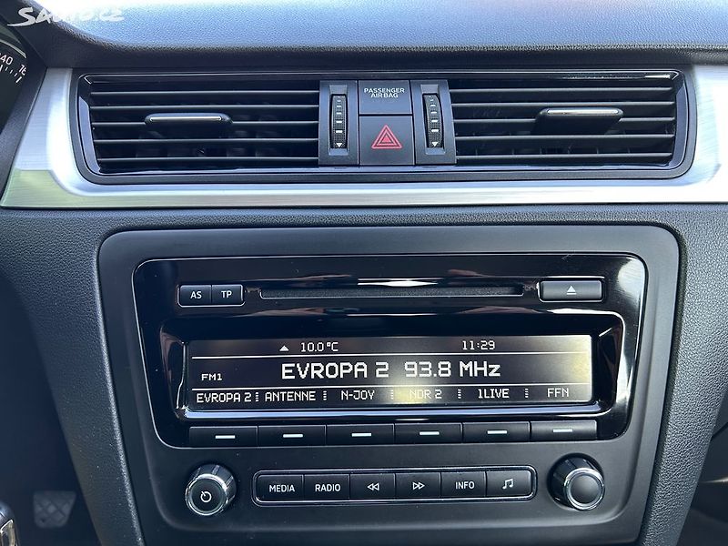 Škoda Rapid (2013) 1.2 TSi 63 KW servisní kniha - fotka 19 z 35