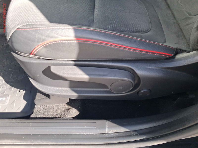 Hyundai Tucson (2024) 1.6 T-GDi, 1.maj,ČR, N Line - fotka 14 z 20