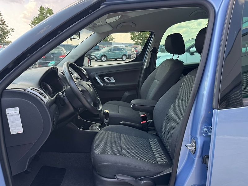 Škoda Roomster (2008) Scout 1.4i 63kW - fotka 10 z 34