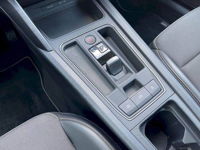 Cupra Formentor (2024) 1.5 TSI 110 kW DSG Basis - fotka 11 z 35