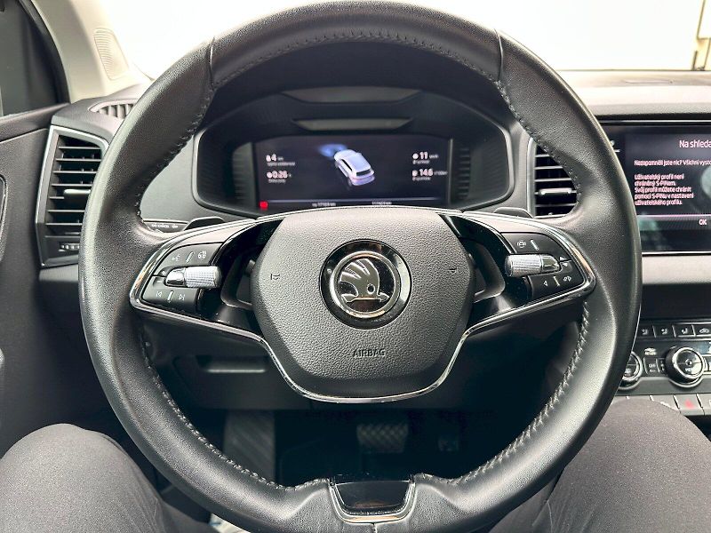 Škoda Karoq (2023) 2.0 TDI 110kW Style 4x4 DSG - fotka 12 z 27