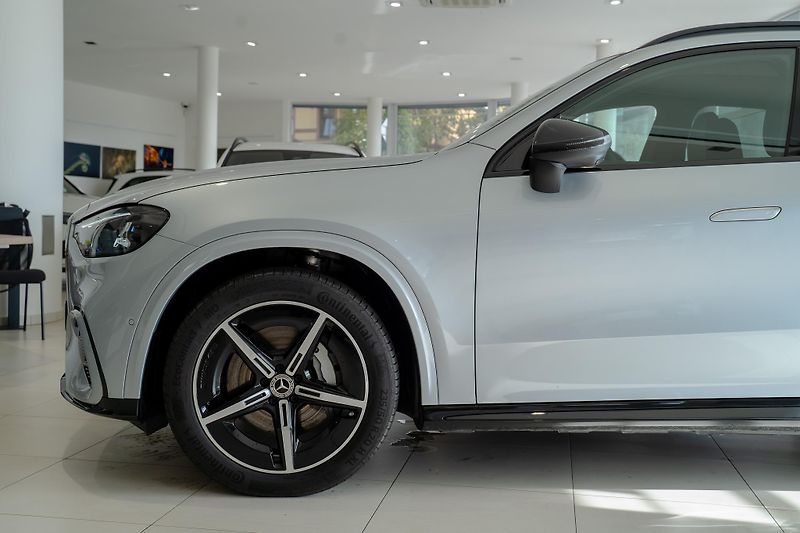 Mercedes-Benz GLC (2026) 400 4M EQ/AMG/DIGITALLIGHT/DIS - fotka 6 z 19
