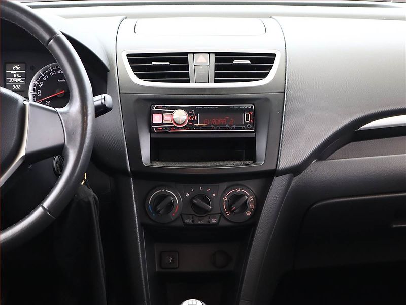 Suzuki Swift (2012) 1.2, Serv.kniha - fotka 9 z 9