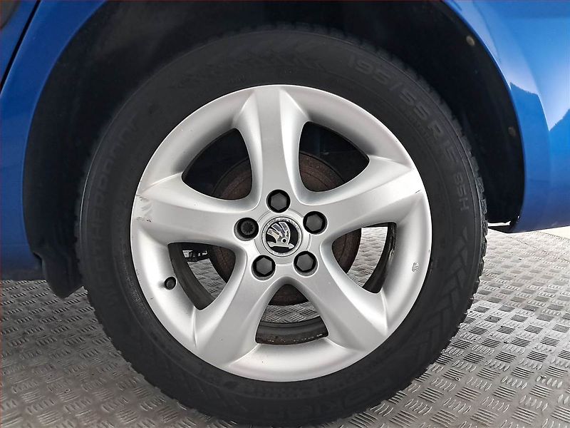Škoda Fabia (2013) 1.2 TSI - fotka 15 z 18