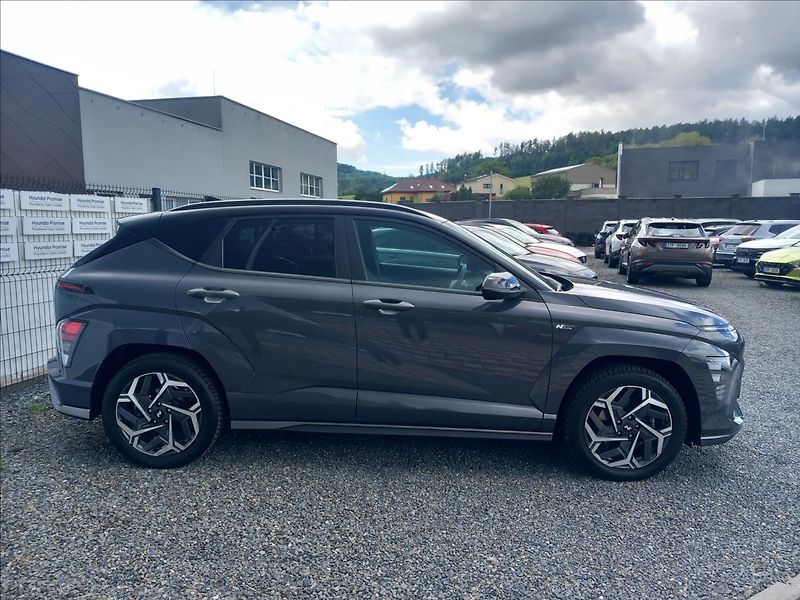 Hyundai Kona 1,6 N-LINE DCT - fotka 5 z 21