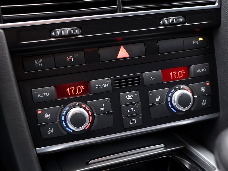 Audi A6 2,8 FSI 162kW quattro Aut. Kůž - fotka 28 z 39