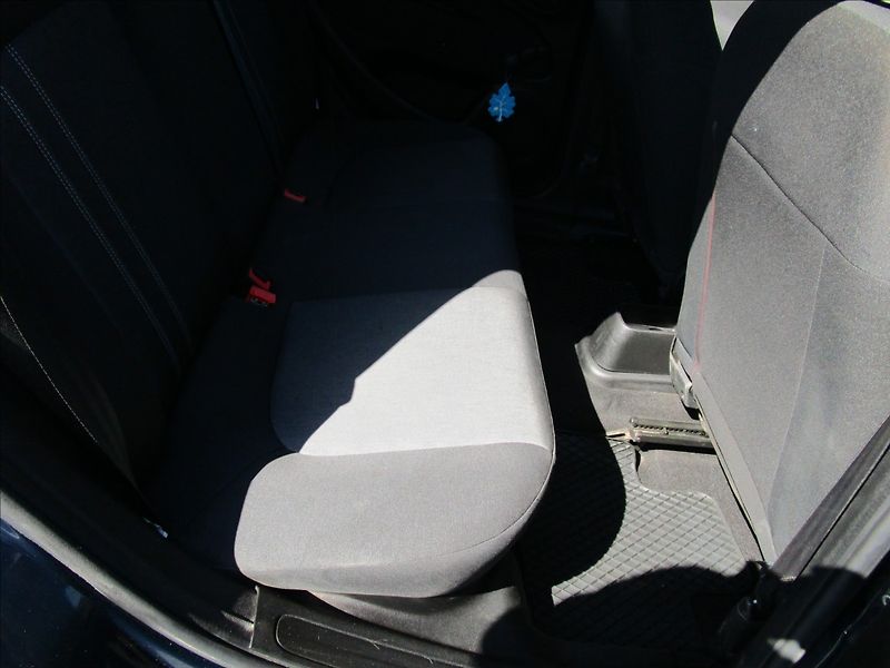 Fiat Punto 1.4 i, CNG, klima - fotka 21 z 36