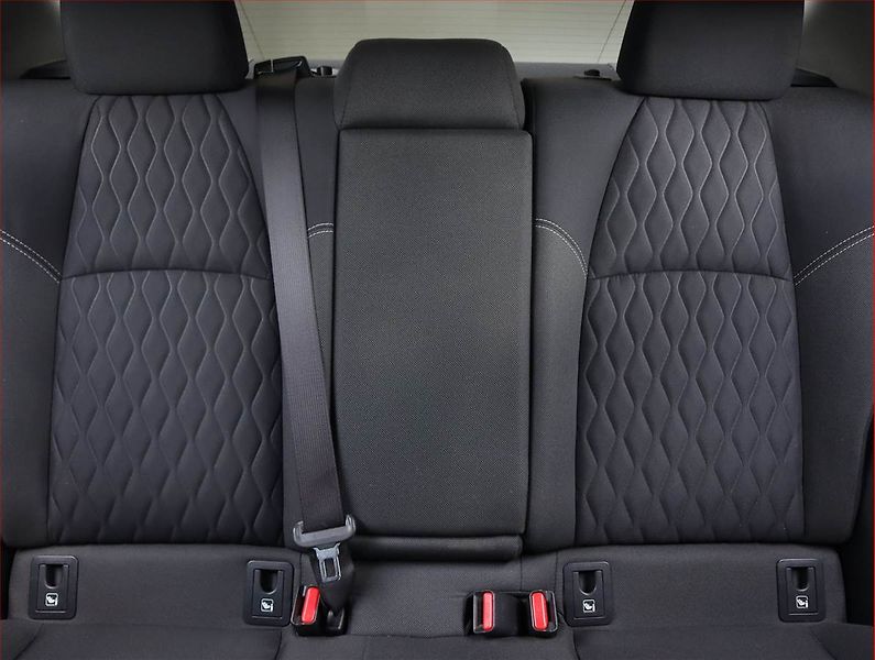 Toyota Corolla (2022) Comfort 1.8 Hybrid - fotka 10 z 21