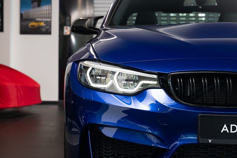 BMW M3 CS/HarmanKardon/Keramické Brzd - fotka 30 z 31