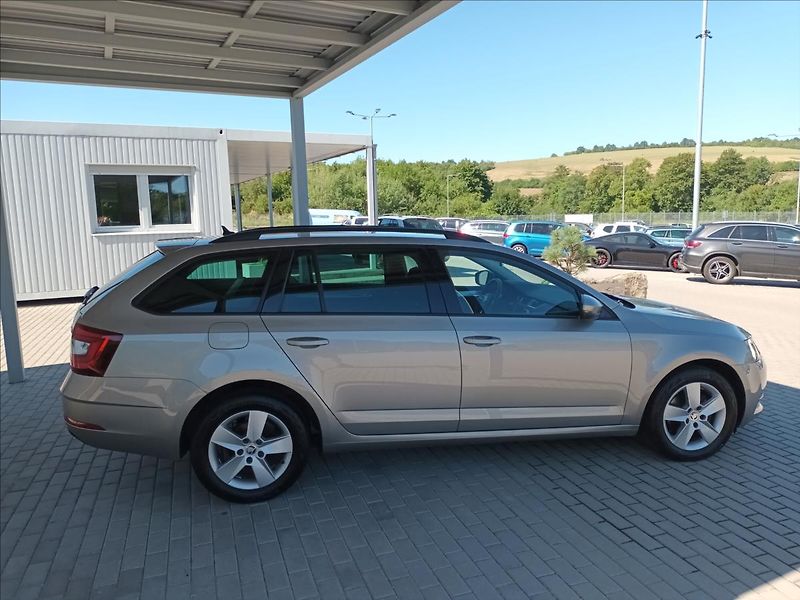 Škoda Octavia 1,4 TSI,110KW,AT,NAVI,SERVIS - fotka 4 z 43