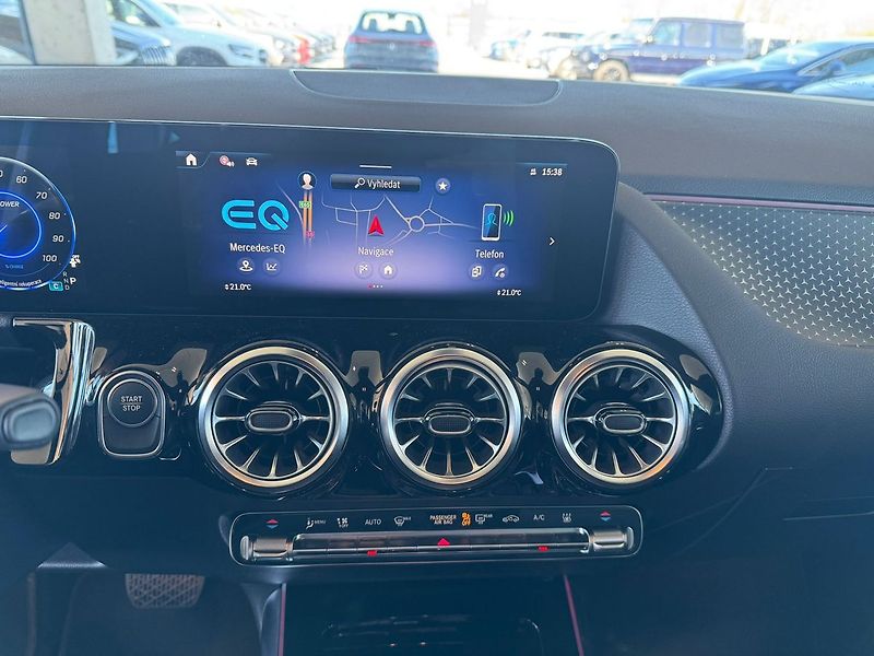 Mercedes-Benz EQA 250+ - fotka 13 z 20
