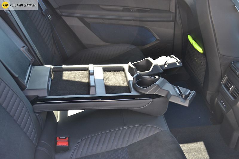 Renault Rafale esprit Alpine E-Tech full hybr - fotka 20 z 69