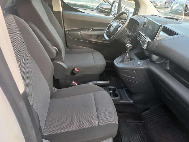 Toyota ProAce City SWB Active Mutimedia  1.5 - fotka 6 z 16