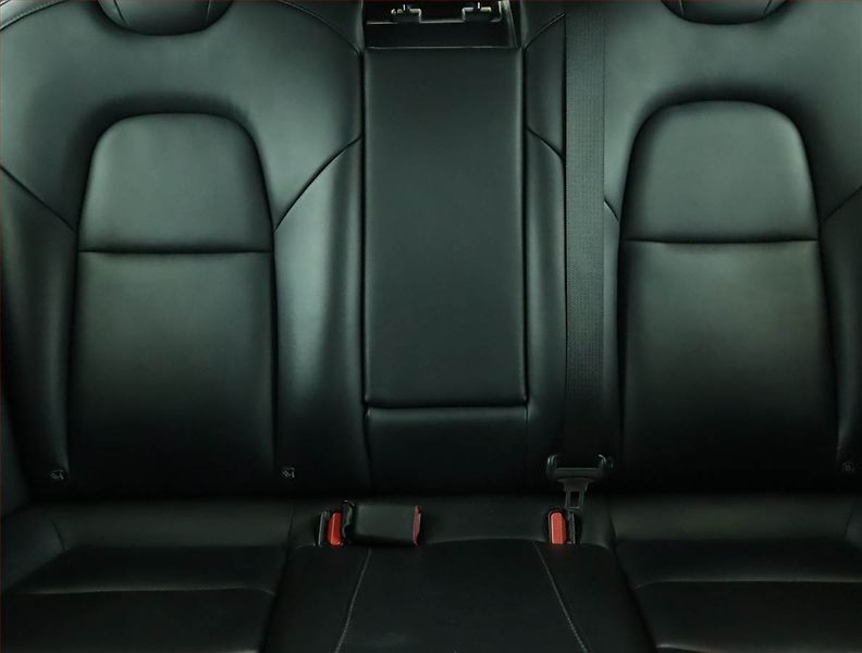 Tesla Model 3 (2019) Long Range 4WD 82kWh, SoH 86% - fotka 10 z 22