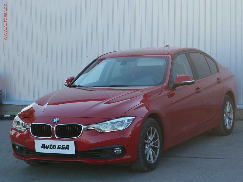 BMW Řada 3 (2018) 2.0T 320i xDrive, ČR, AT - fotka 3 z 25