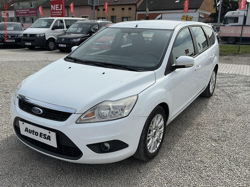 Ford Focus (2011) 1.6 TDCi, AC, STK3/28 - fotka 3 z 15